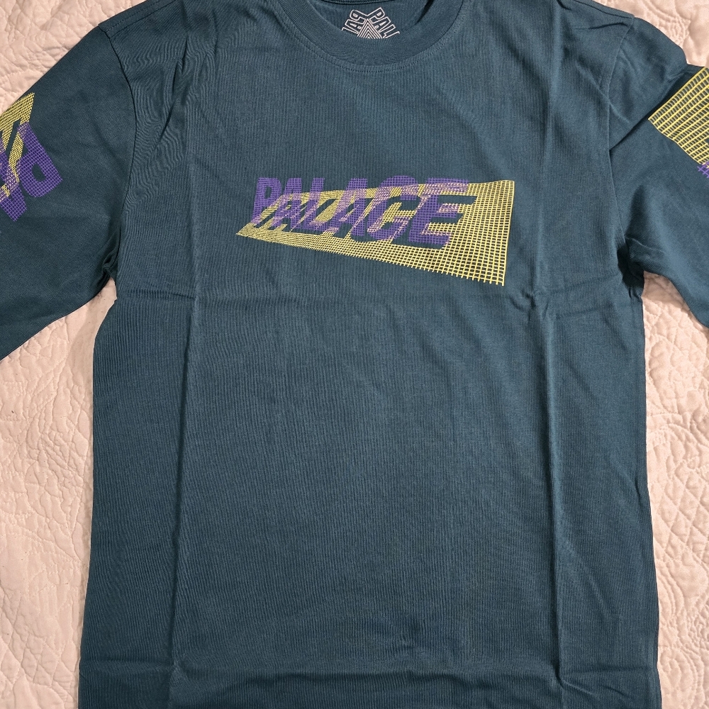 Palace 3-P Long Sleeve Shirt Size Small Brand New